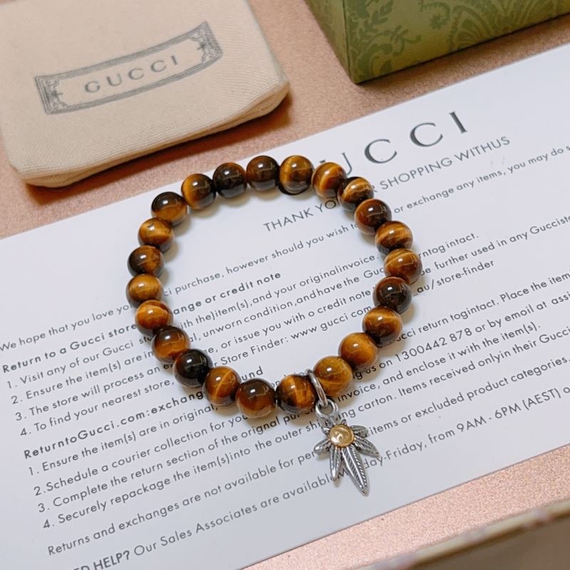 G*u*i bracelets